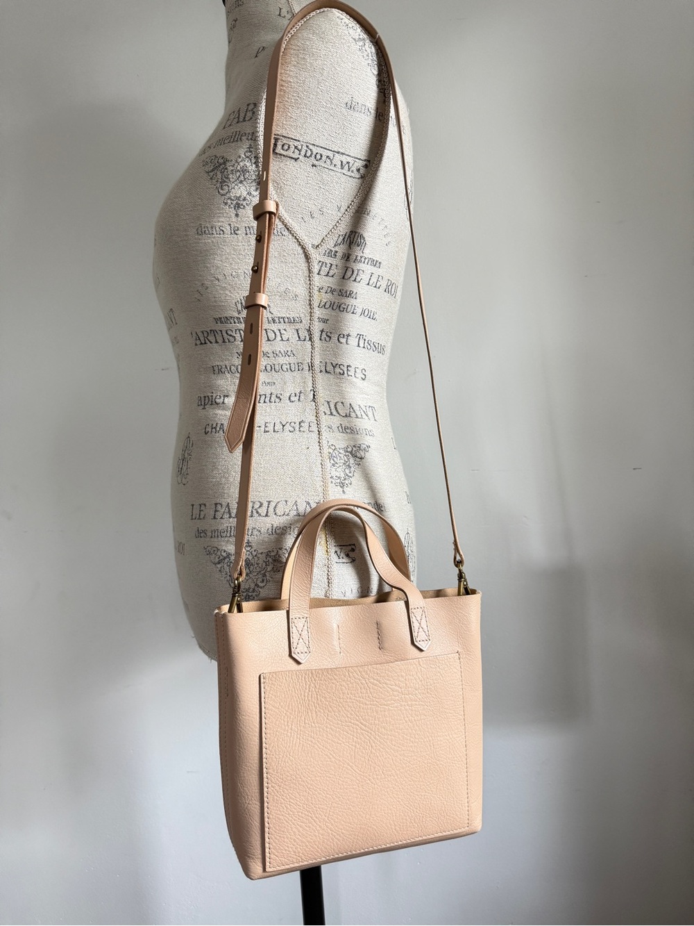 Madewell “small transport tote” Pebbled Leather Shoulder Bag Light Tan/Cream